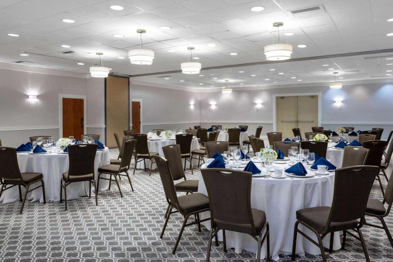 Ramada By Wyndham West Palm Beach Airport Esterno foto