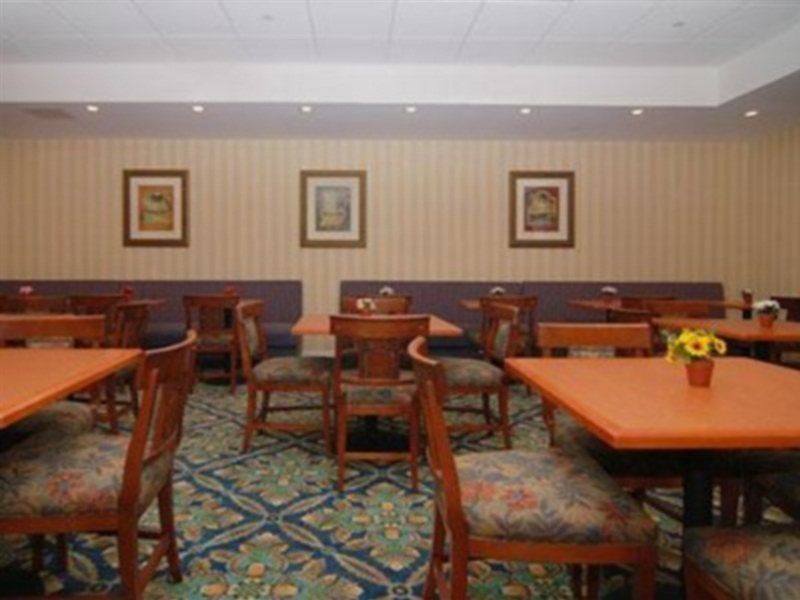Ramada By Wyndham West Palm Beach Airport Esterno foto