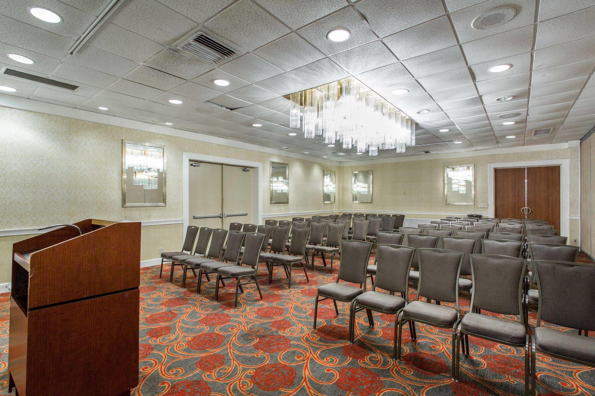 Ramada By Wyndham West Palm Beach Airport Esterno foto